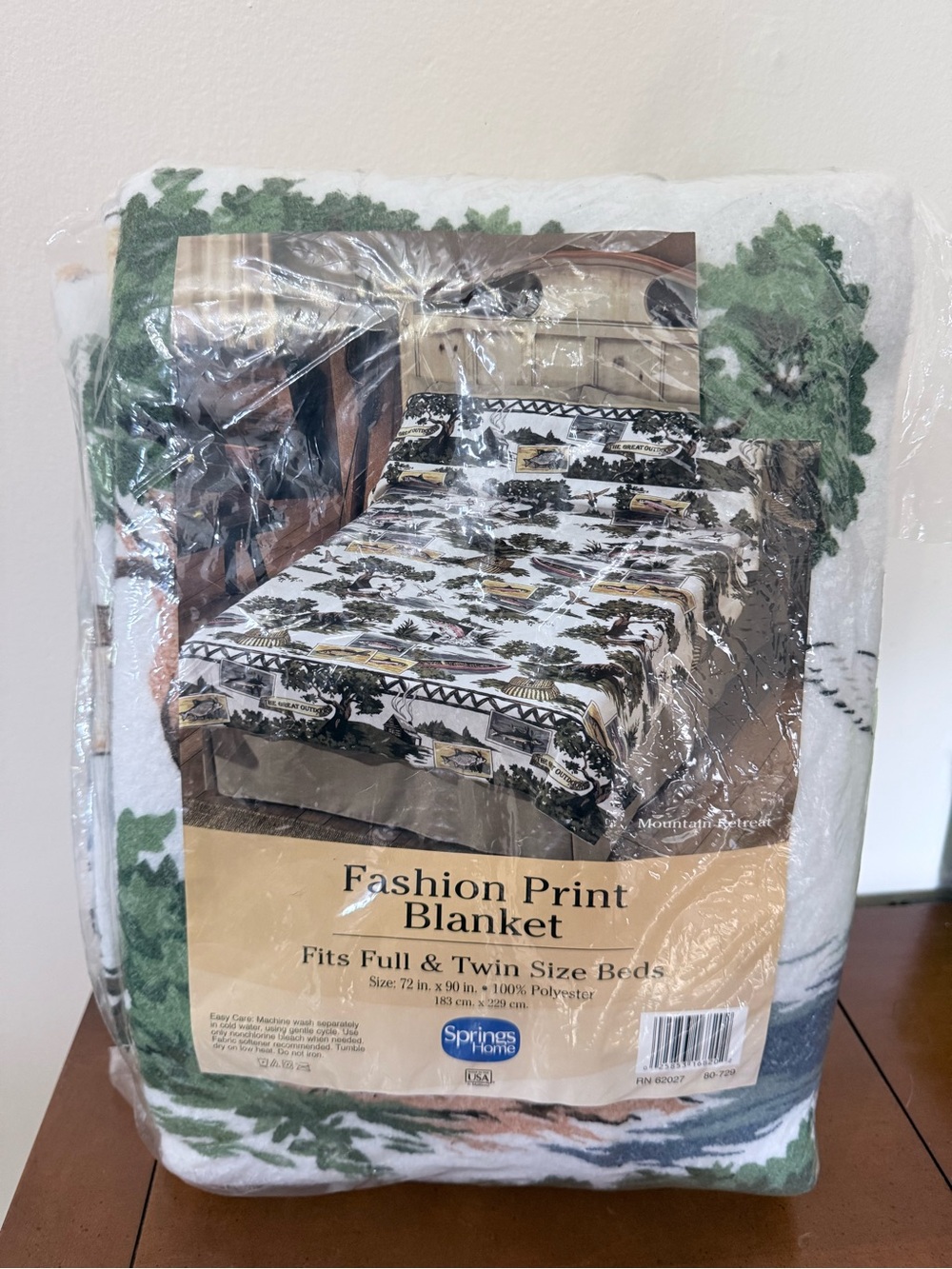 Vintage NOS Mountian Retreat Springs Home Blanket Fishing Outdoors Fleece 72x90